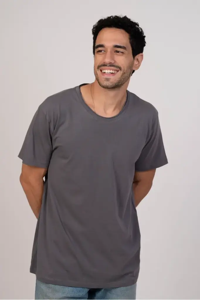 Sandy Toes in Stylish Tshirt